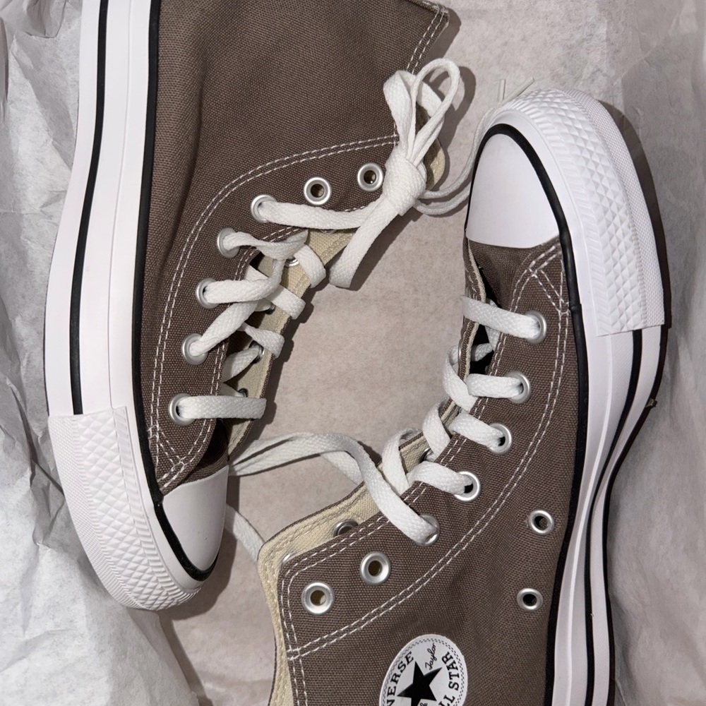 BRAND NEW Converse High Top Sneakers - Brown/White